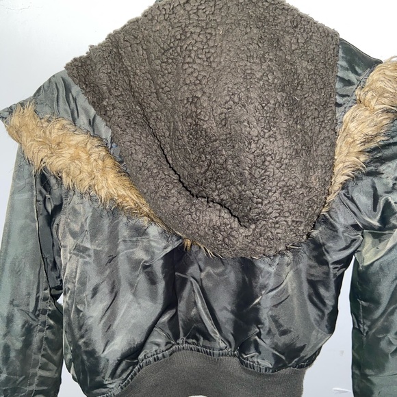 Winter Jacket - Picture 7 of 7